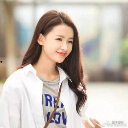 娱乐吃瓜君李沁,娱乐圈的“吃瓜”达人，揭秘明星幕后故事